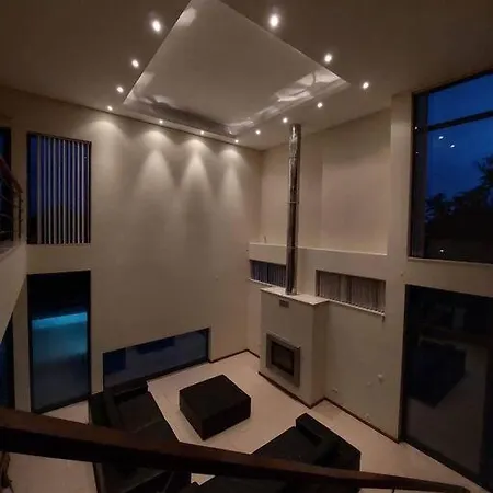 Villa Beautiful Modern In *